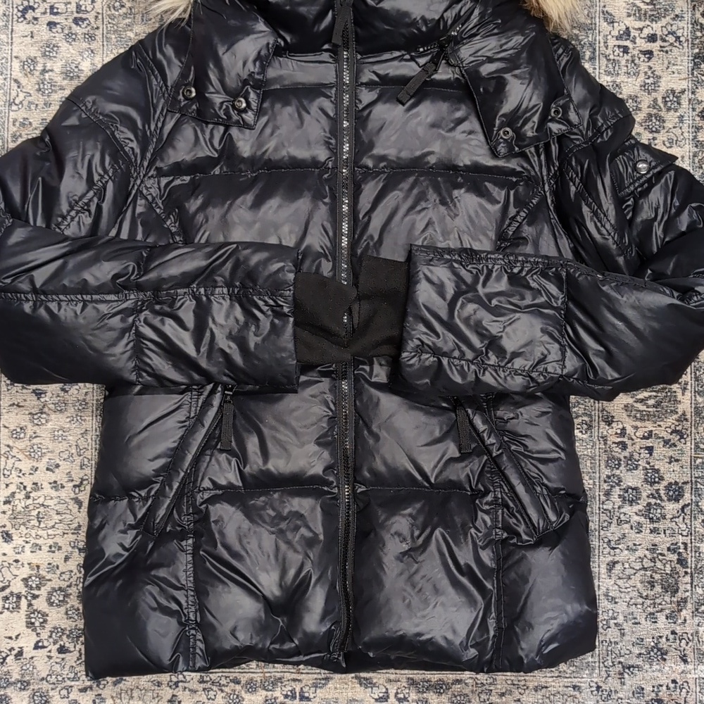S13 NYC Down Glossy Puffer Jacket w/ Faux Fur Trim in Black Thumbhole - Picture 3 of 7